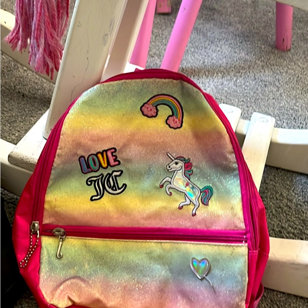 Backpacks - Picture 4 of 6